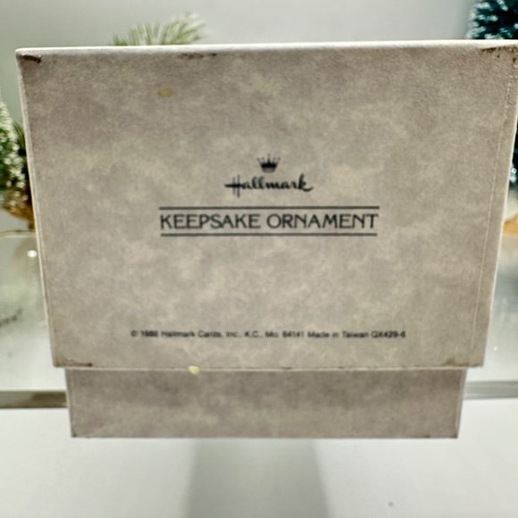 Hallmark Jolly St Nick Ornament Santa Hand Painted Figurine Special Edition - Picture 10 of 12